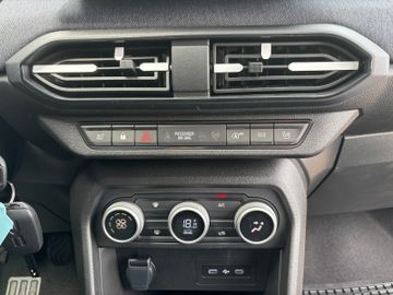 Dacia Sandero Expression TCe 100