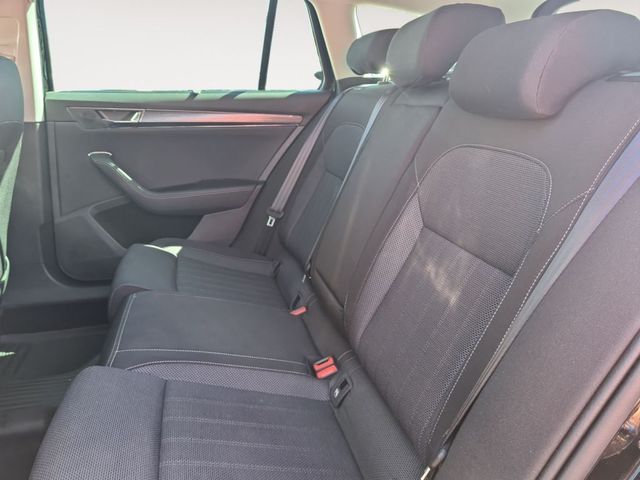 Superb Combi 2.0 TDI DSG Style