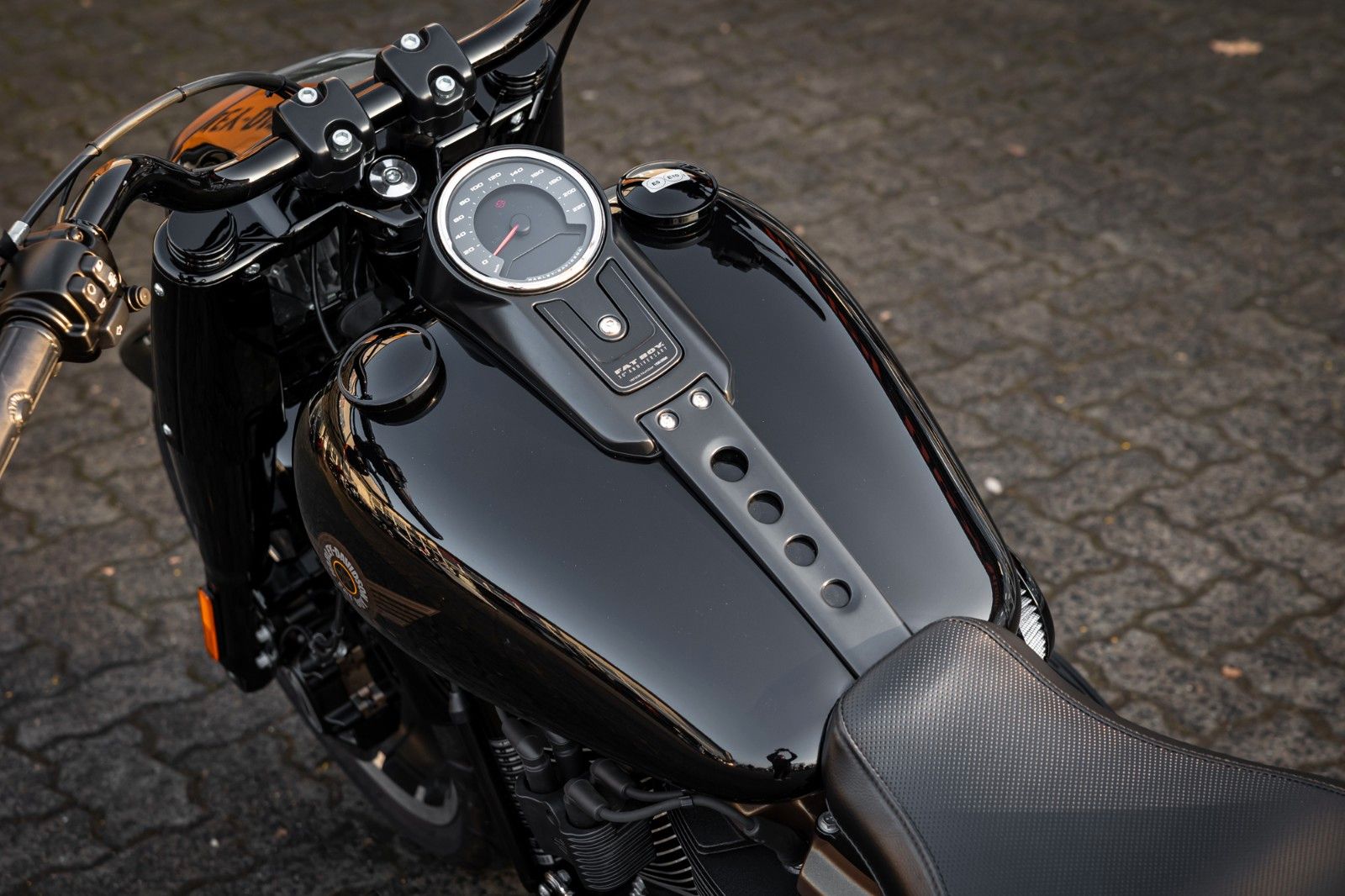 Fahrzeugabbildung Harley-Davidson Softail Fat Boy 30th Anniversary -Jekill & Hyde-
