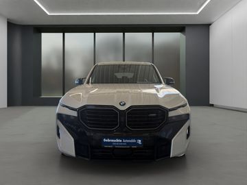 BMW XM - 4
