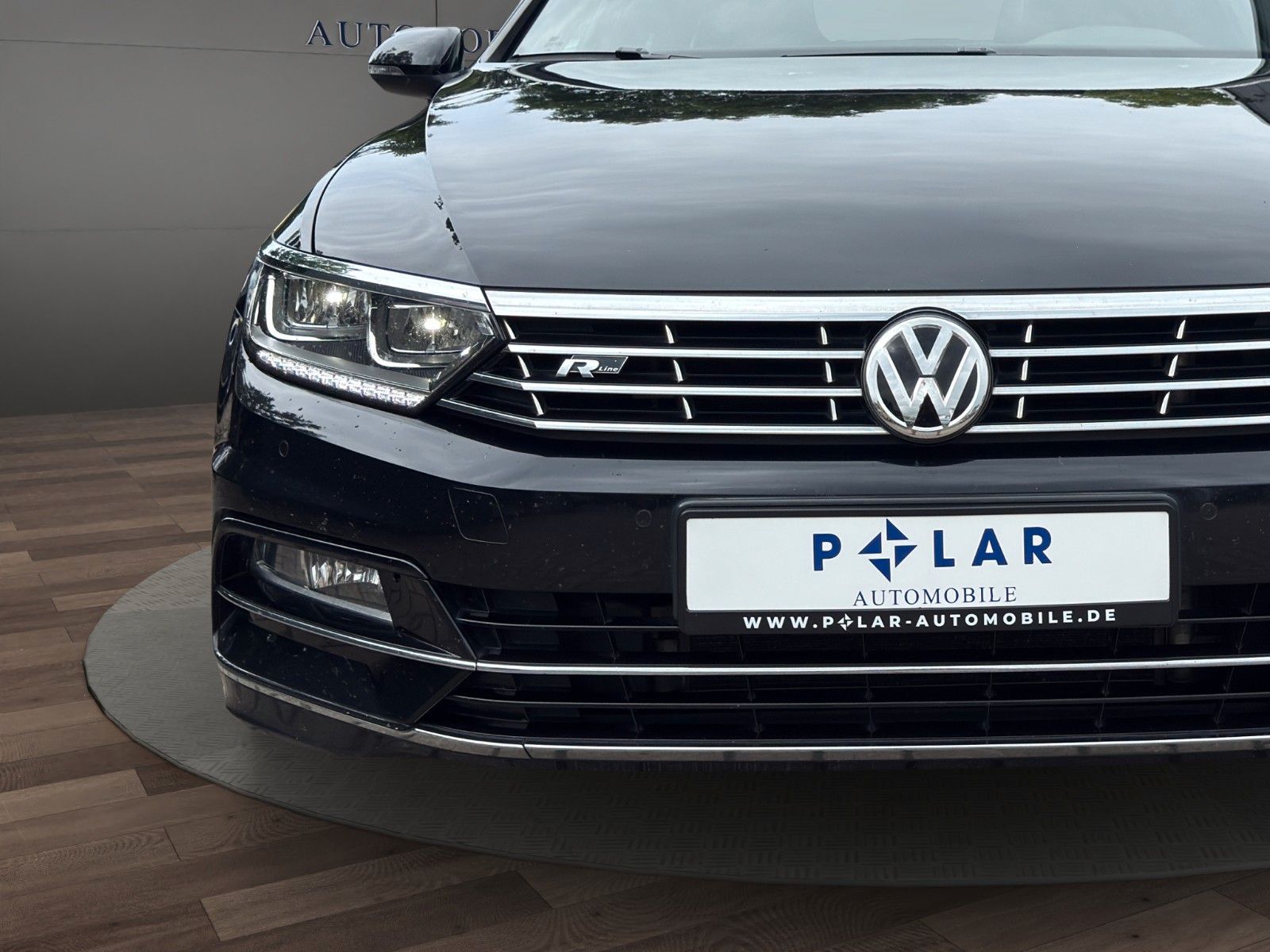 Fahrzeugabbildung Volkswagen Passat Variant *R-Line*Pano*DYNAUDIO*Virt.Cock*