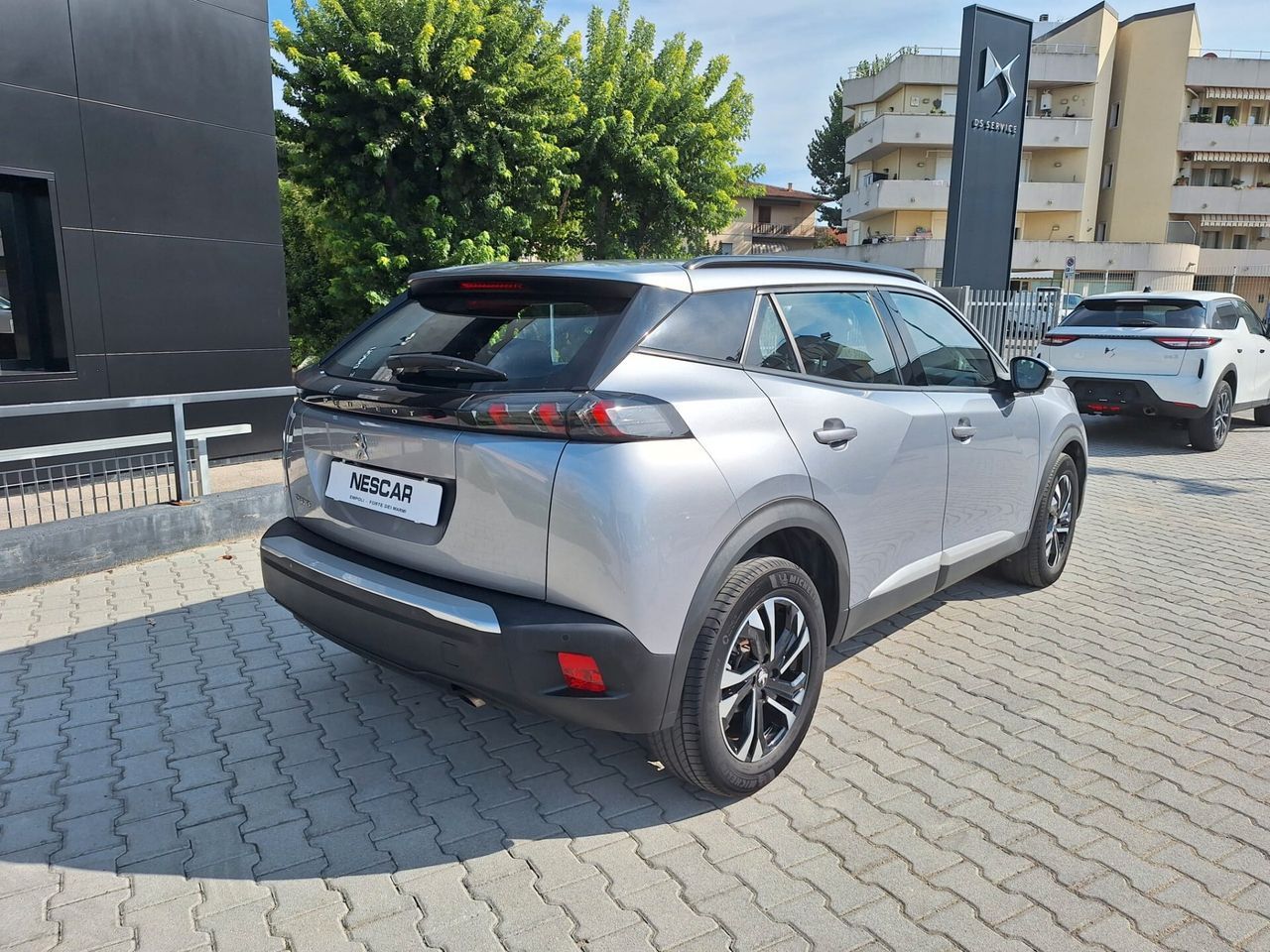 Peugeot 2008 Allestimento Allure Pack 102CV X NE imagem 2