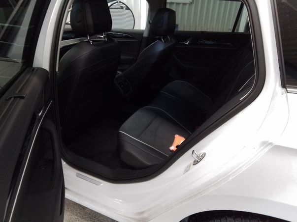 Volkswagen Passat Variant - Bild 7