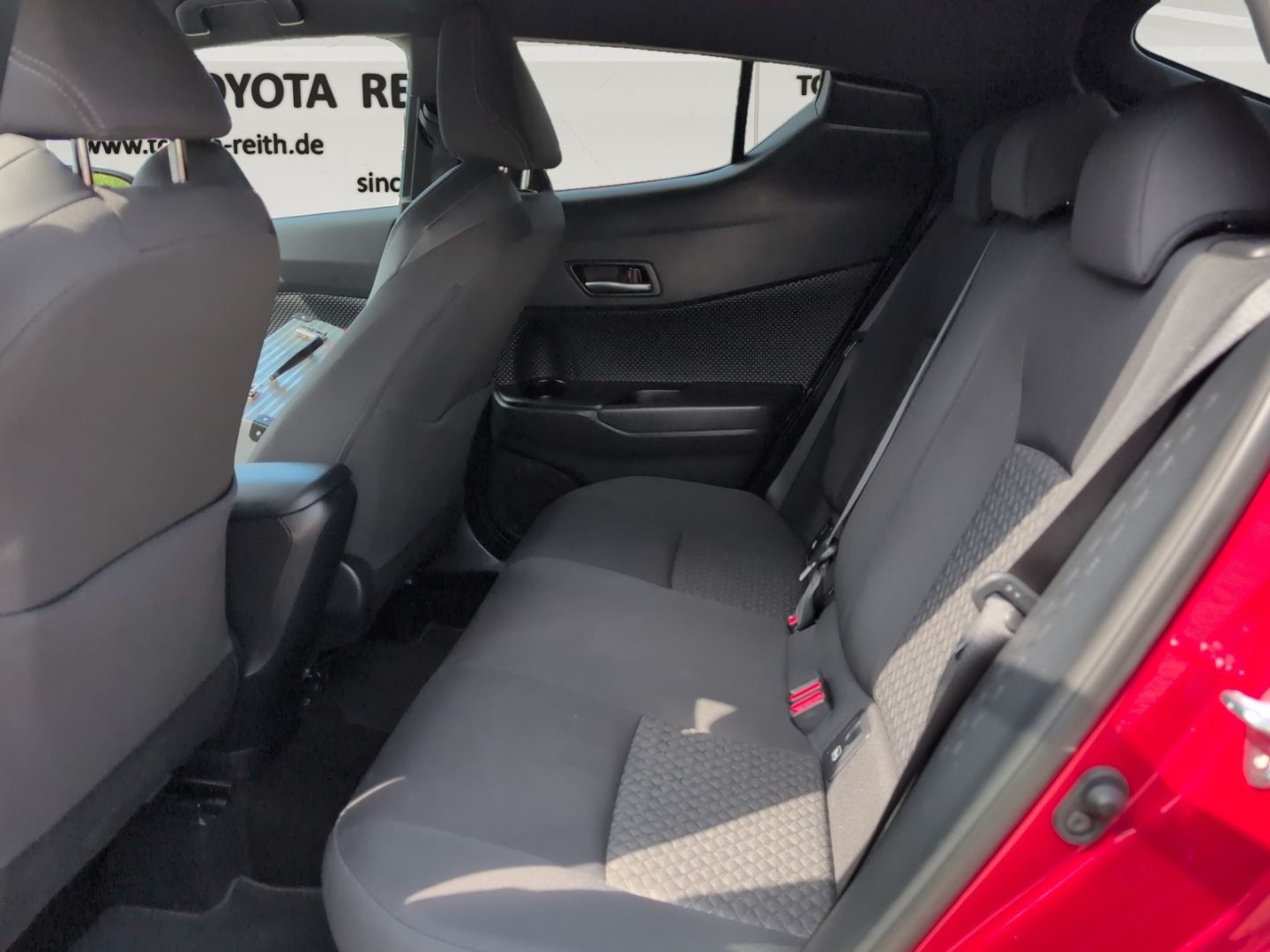 Toyota C-HR Hybrid Team D Navi LED Apple CarPlay Androi foto 13