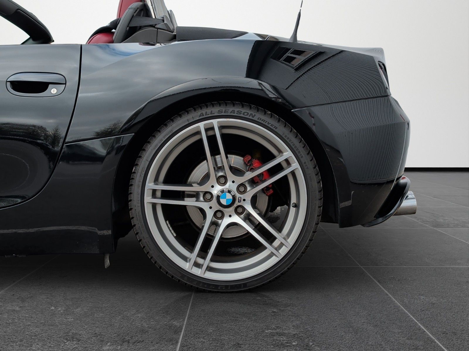 Fahrzeugabbildung BMW Z4 ROADSTER 3.0i M SPORT LEDER EISENMANN SHZ 19"