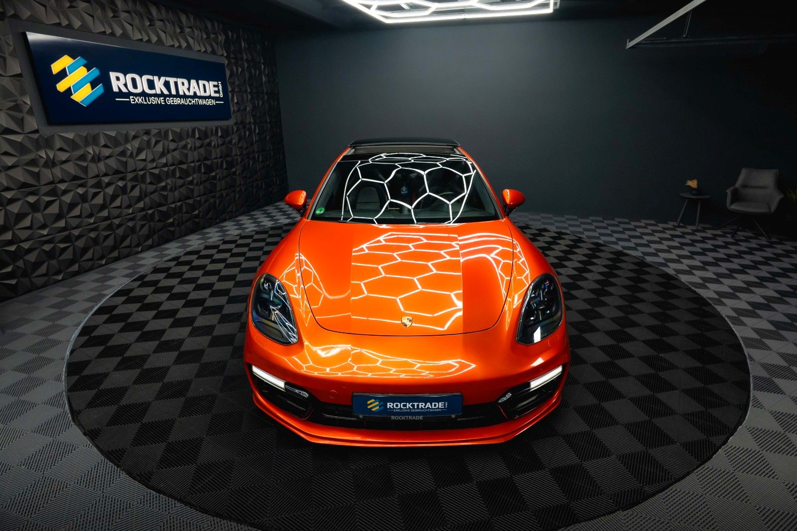 Fahrzeugabbildung Porsche Panamera Turismo 4 E-Hybrid Sport-Design *Pano*