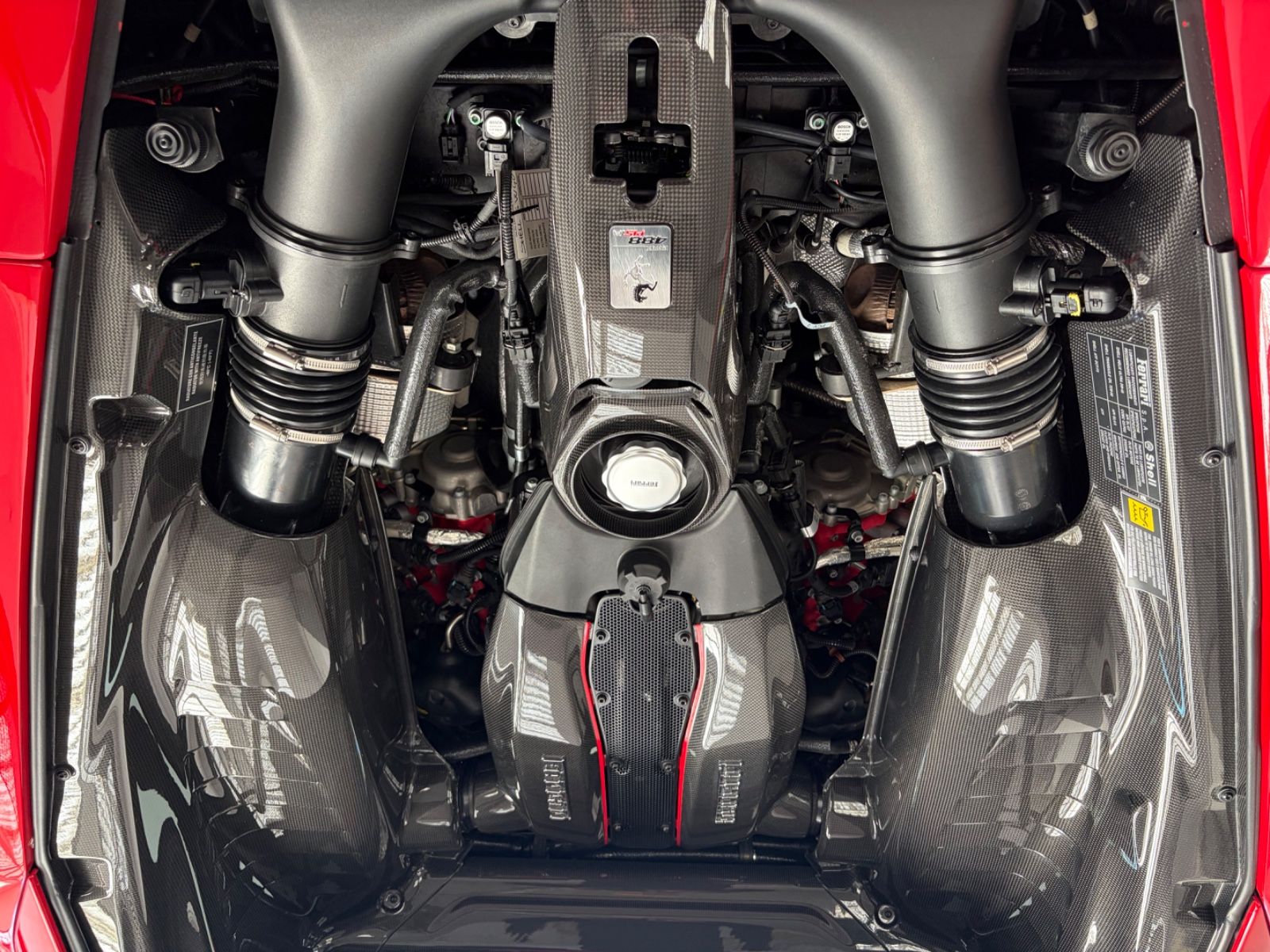 FERRARI 488 Pista 29