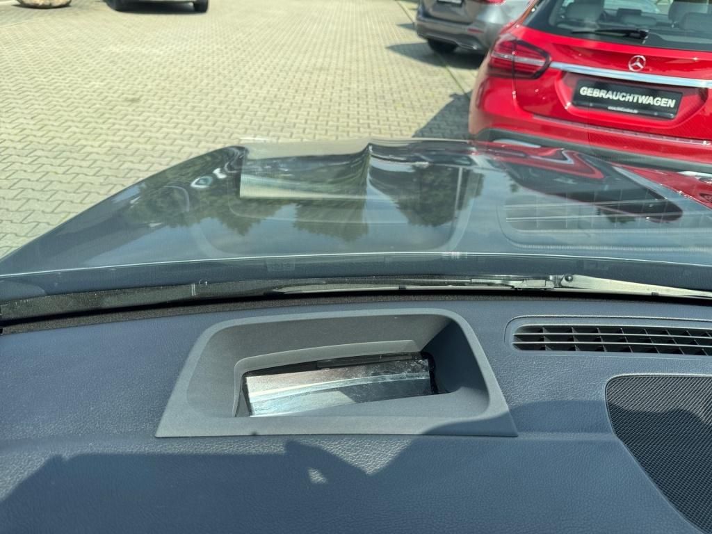 Fahrzeugabbildung Mercedes-Benz GLB 220 d 4M Navi Memo HUD LED KeyLess RDK