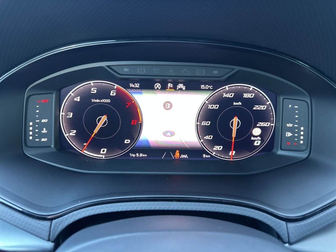 Fahrzeugabbildung SEAT Arona FR 1.0 TSI 116 PS 7-Gang-DSG - mit KI generiert/bearbeitet