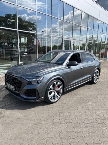 AUDI RSQ8 4.0 TFSI QUATTRO, FULL CARBON, B&amp;O, 23"