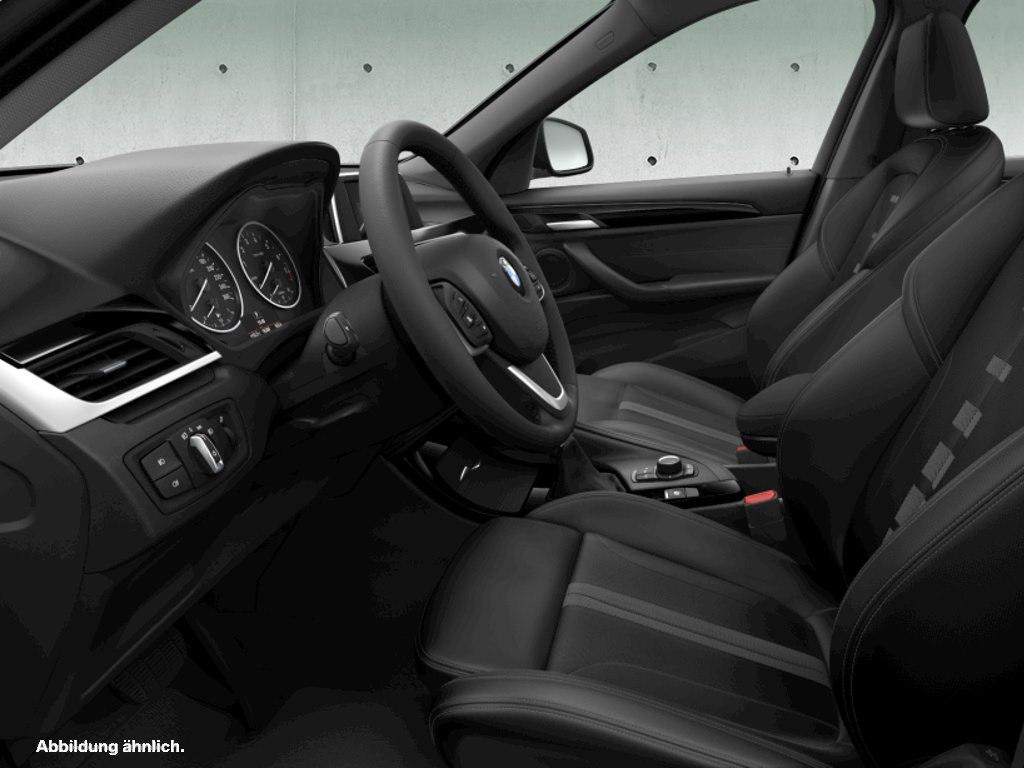 BMW X1 xDrive20i Sport Line SH HiFi DDC PDC