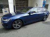 BMW 520d Tour Autom,Leder,AHK,ACC - mit Diesel-Antrieb: Blau, Schiebedach