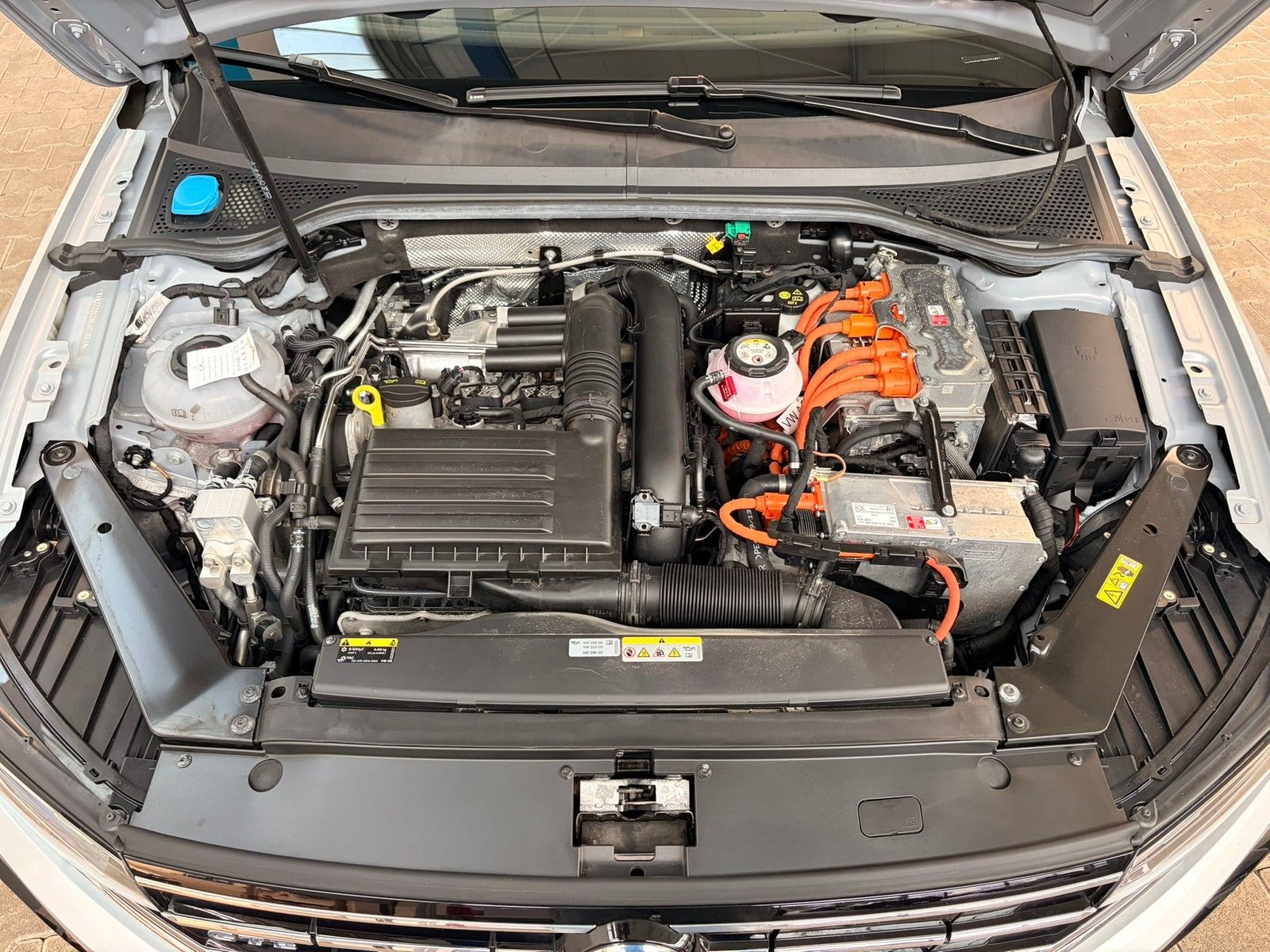 Fahrzeugabbildung Volkswagen Passat Var. 1,4 eHybrid GTE +ACC+LED+AHK +Kamera