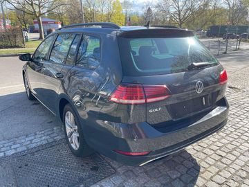 Volkswagen Golf - 9