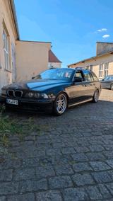 BMW E39 530i Touring - BMW 530 aus 2002: Kombi