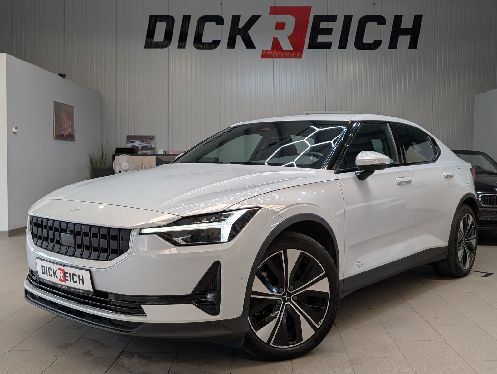 Fahrzeugabbildung Polestar 2 78KWh Long Range Pilot Virtu Memo LED 360° ACC