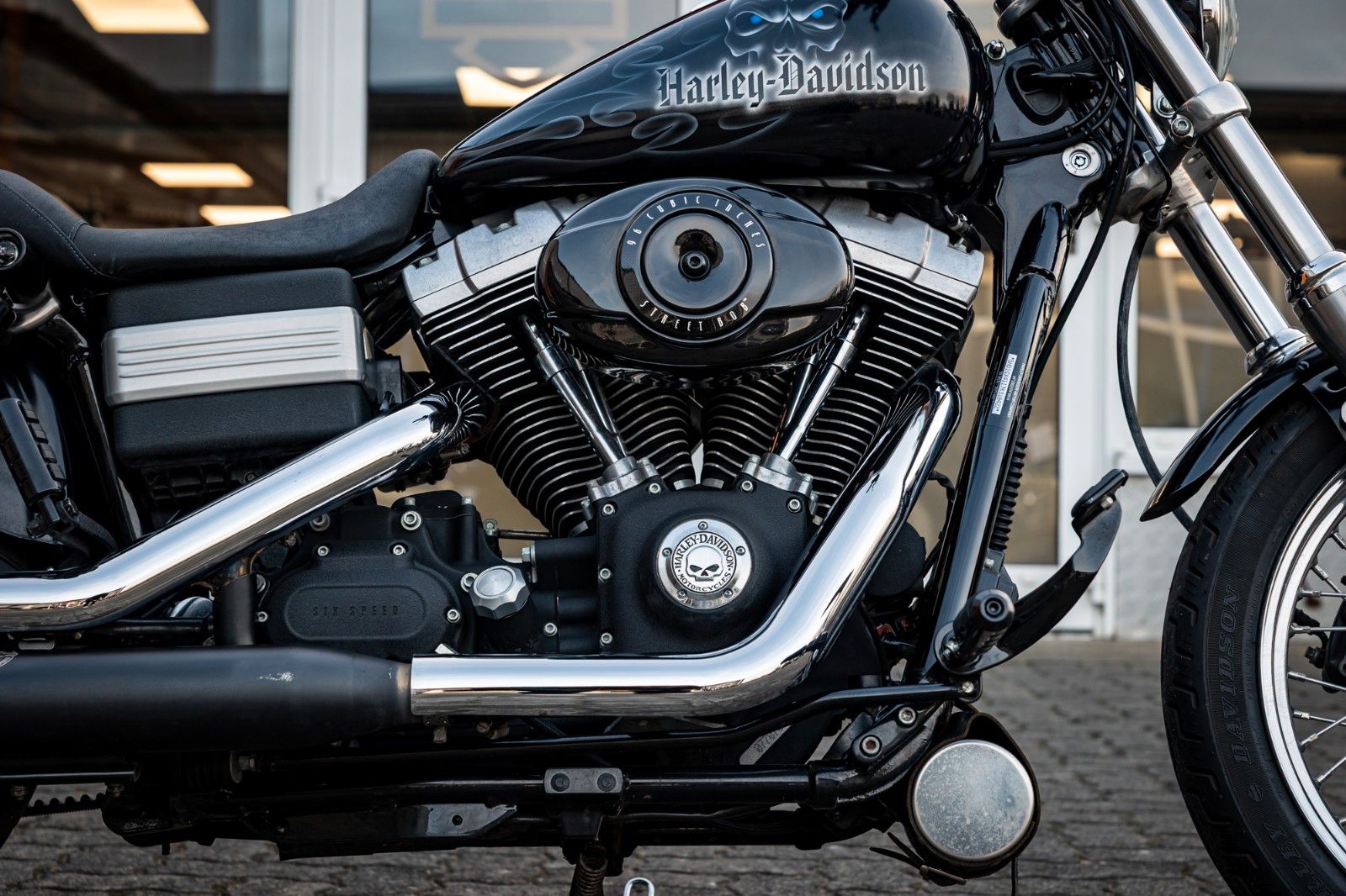 Fahrzeugabbildung Harley-Davidson DYNA STREET BOB FXDB 96 CUI - FALCON AUSPUFF -