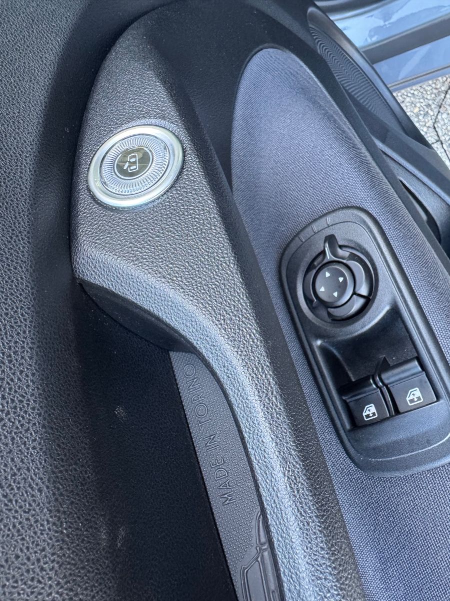 Fahrzeugabbildung Fiat 500 e Icon/42 kWh/Navi/R-Cam/ACC*CarPlay/SHZ/