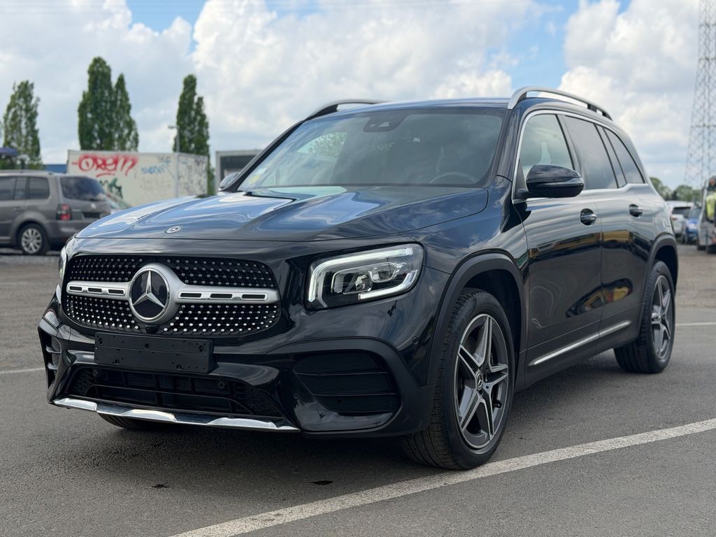 Mercedes-Benz GLB 220