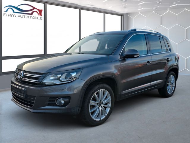 Volkswagen Tiguan 2,0TDI Sport & Style 4Motion*LEDER*XENON*