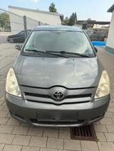 Toyota Corolla Verso D4D - Toyota Corolla Verso in Frankfurt (Main)