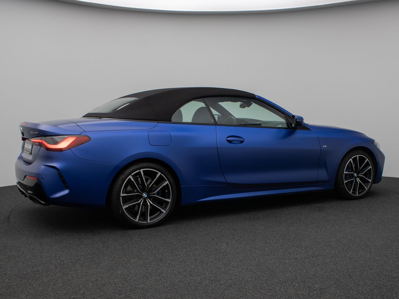 Fahrzeugabbildung BMW M440i xD Cabrio DAB Kamera HUD Individual 19Zoll