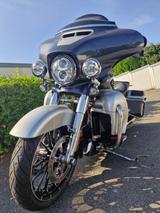 Harley-Davidson FLHXSE Street Glide CVO 117 J&H Top Ausstattung - HARLEY-DAVIDSON AUGSBURG
