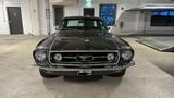 Ford Mustang Coupe Oldtimer 1967 - Ford Mustang: Old