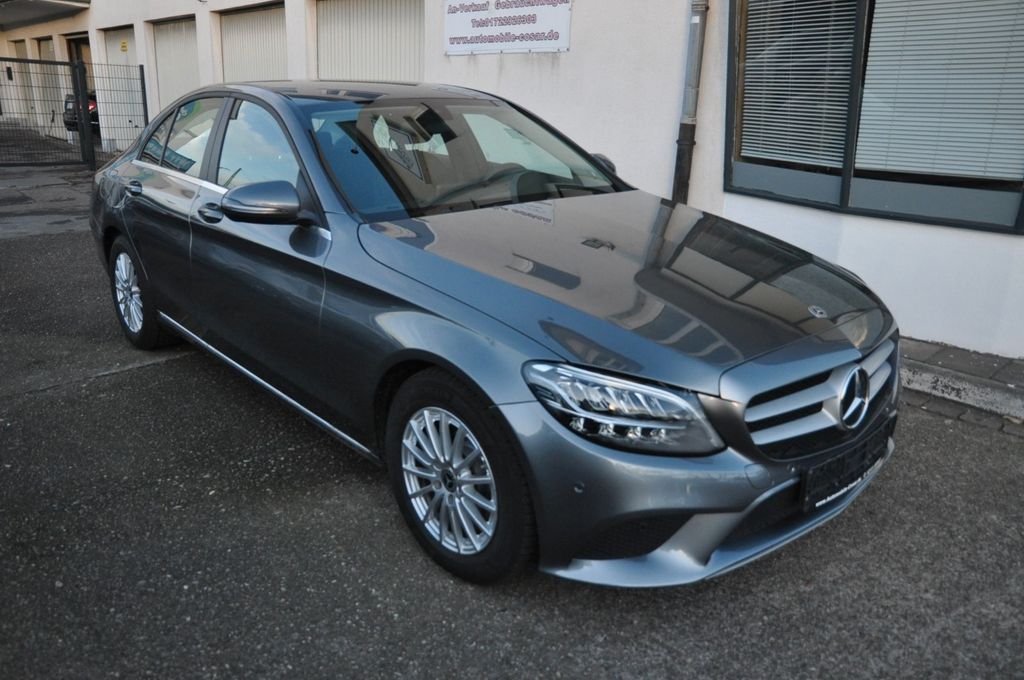 Image of Mercedes-Benz C 220