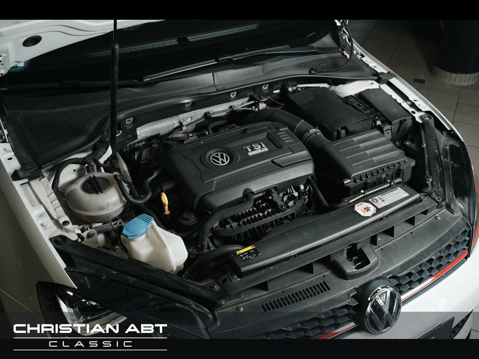 Fahrzeugabbildung Volkswagen Golf VII GTI Clubsport Pano Remus Navi Autom.