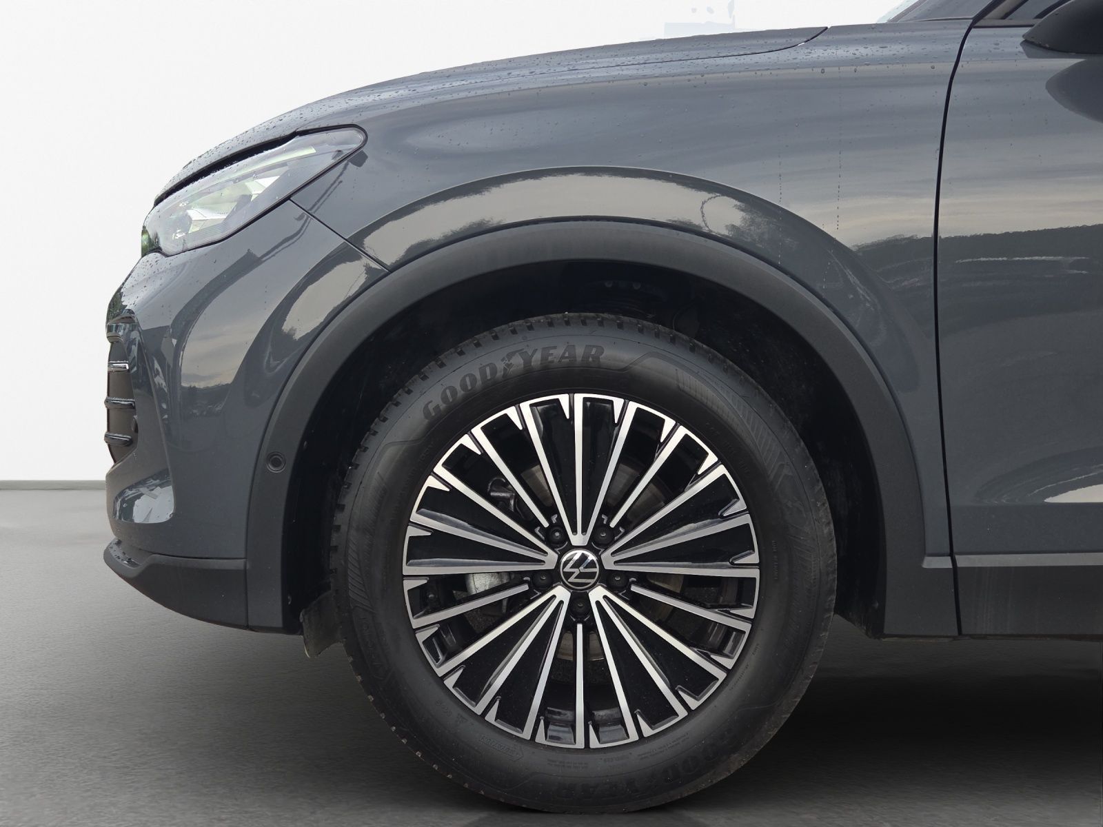 Volkswagen Tiguan - Bild 16