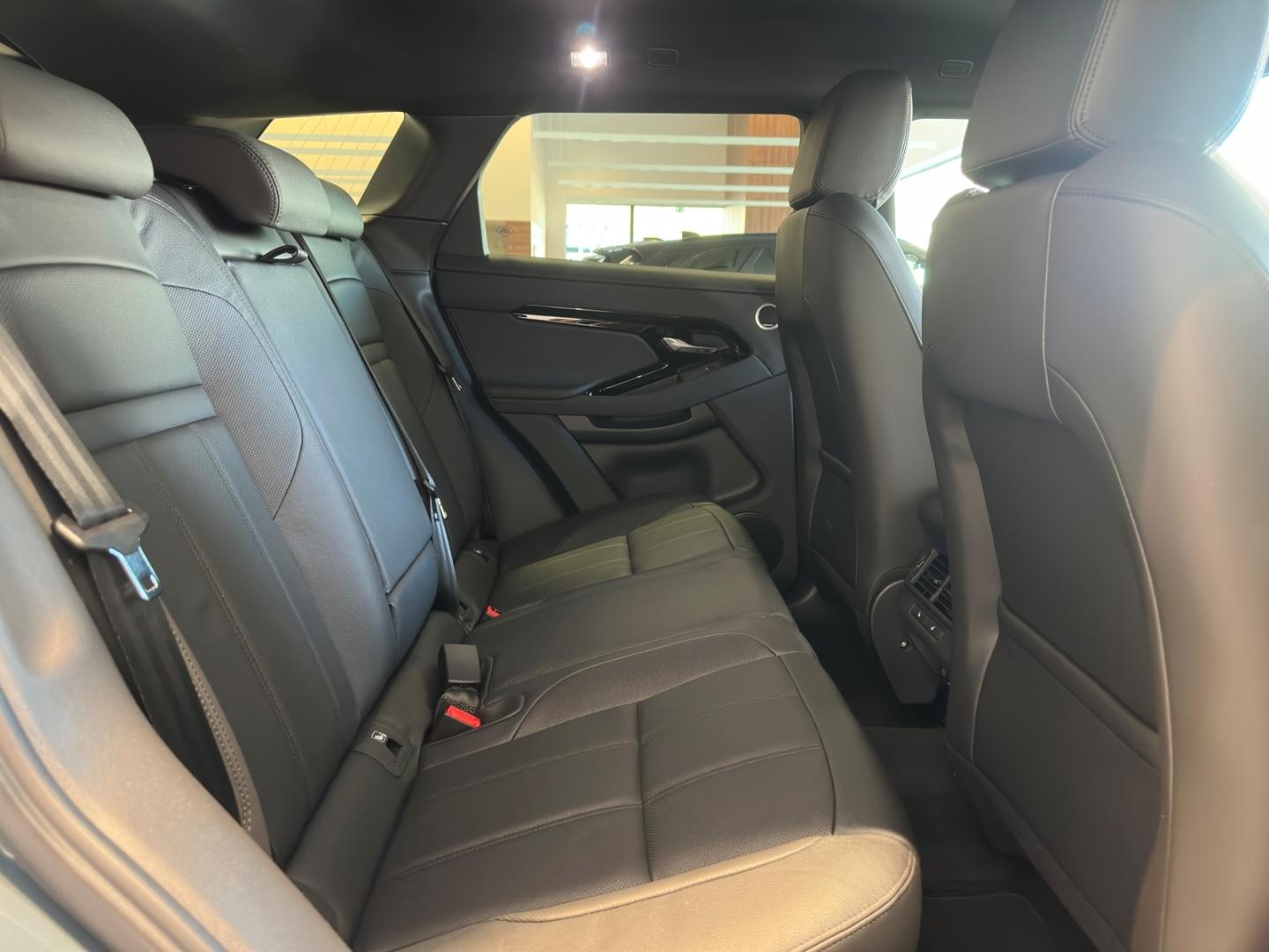 Land Rover Range Rover Evoque D200 DYNAMIC SE BLACK WKP 19'