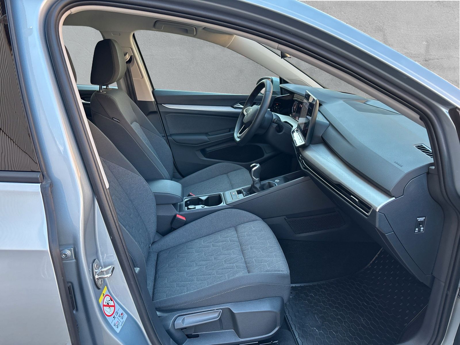 Fahrzeugabbildung Volkswagen Golf Variant 2.0 TDI Life AHK Kamera LED ACC SHZ
