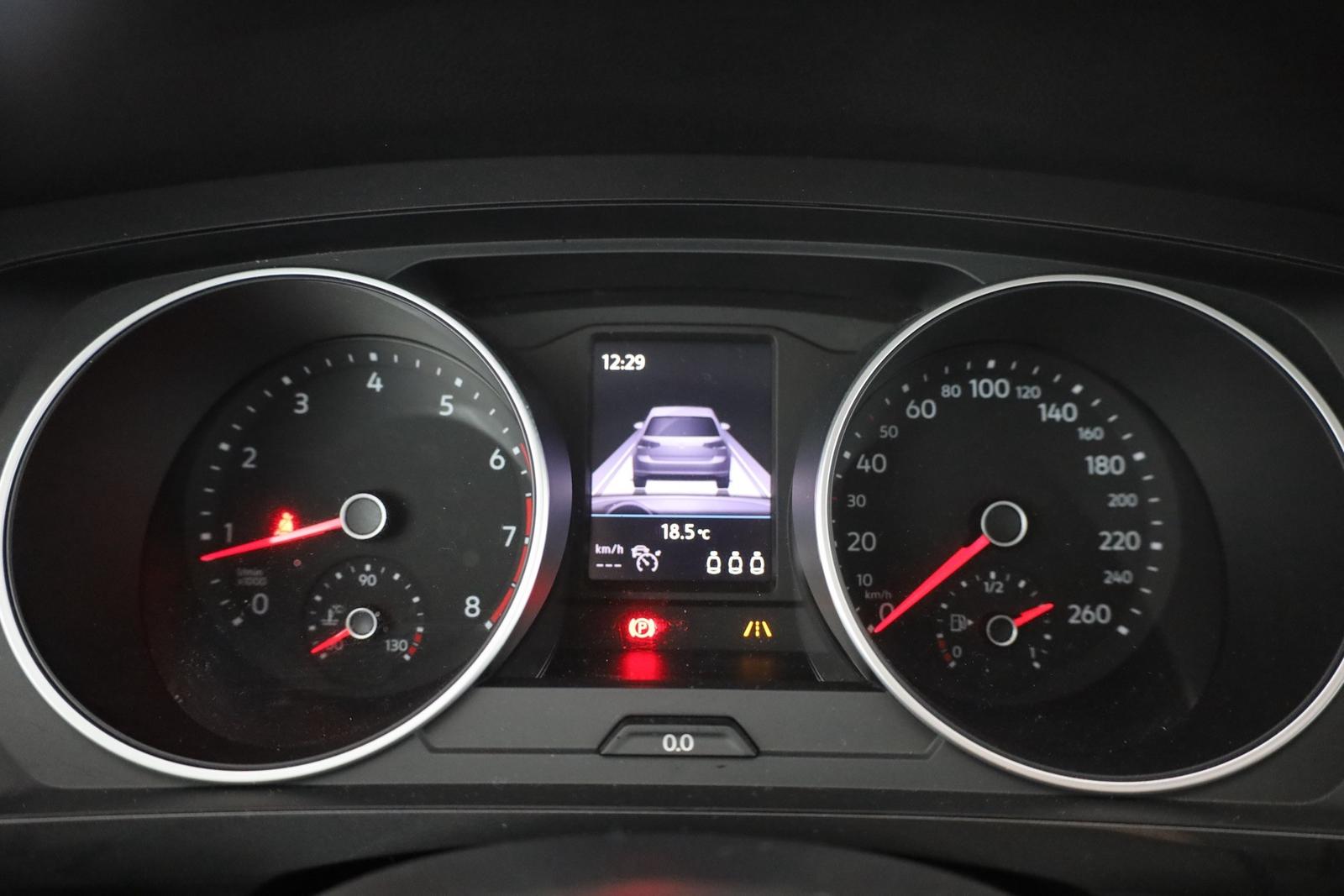 Volkswagen Tiguan 1.4 TSI Comfortline LED AHK Kamera ACC