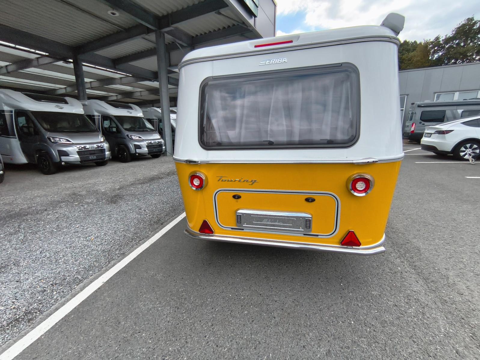 HYMER / ERIBA / HYMERCAR Touring 542 Nugget Gold Edition