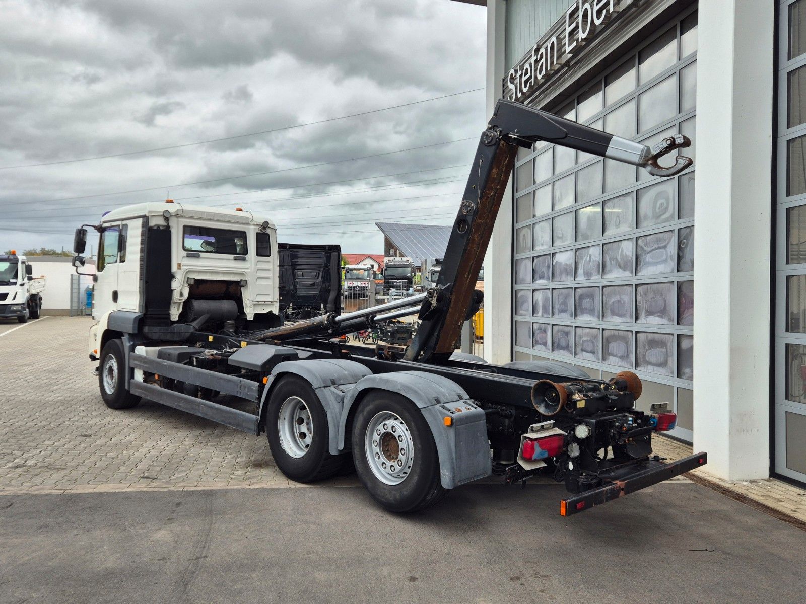 Fahrzeugabbildung MAN TGA 26.440 6x2-2 BL Meiller RK 20.70 Bett