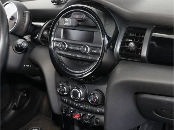 MINI Cooper One Blackyard 1.2 Klima 8 FACH