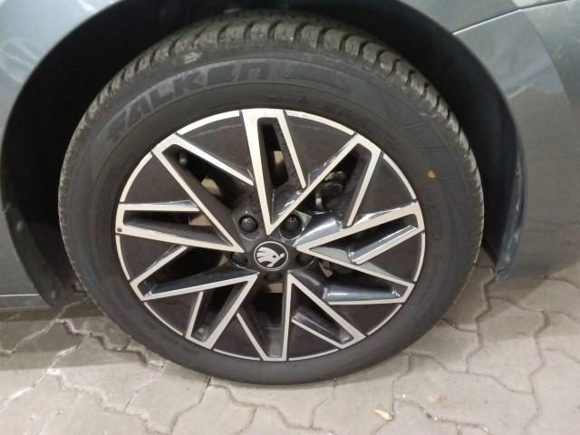 Skoda Octavia 2.0TDI DSG Tour Navi LED Pano Standheizu