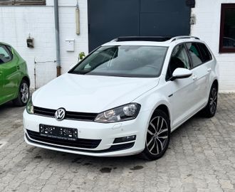 Volkswagen Golf - 1