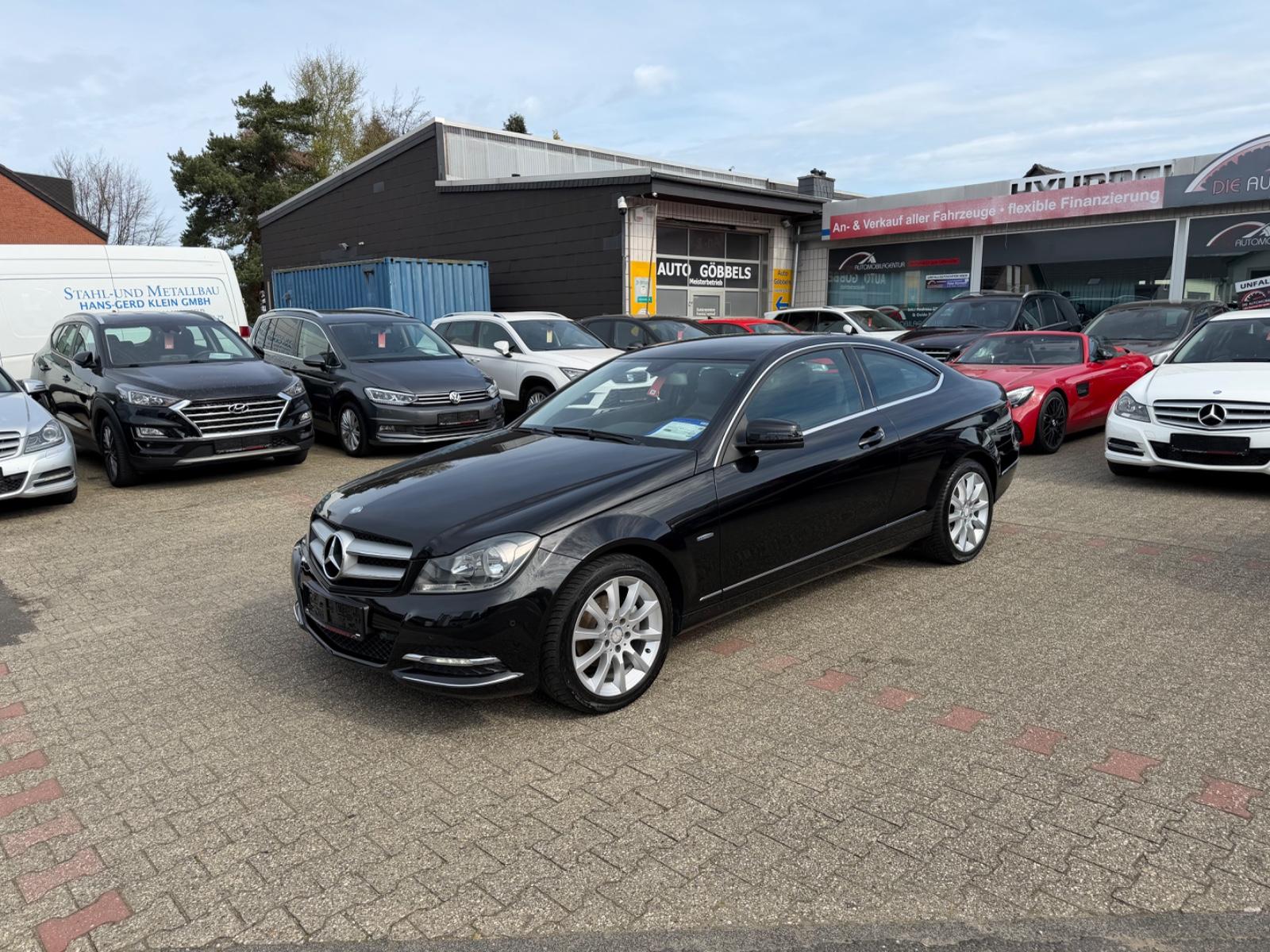 Mercedes-Benz C 180 Coupe Navi Sitzhz Teilleder Sportpak