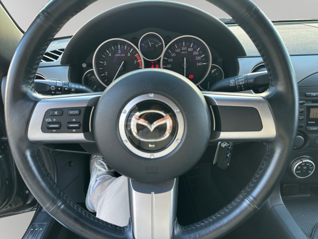 MAZDA MX-5 1.8 MZR Center-Line MAZDA MX-5 1.8 MZR Center-Line