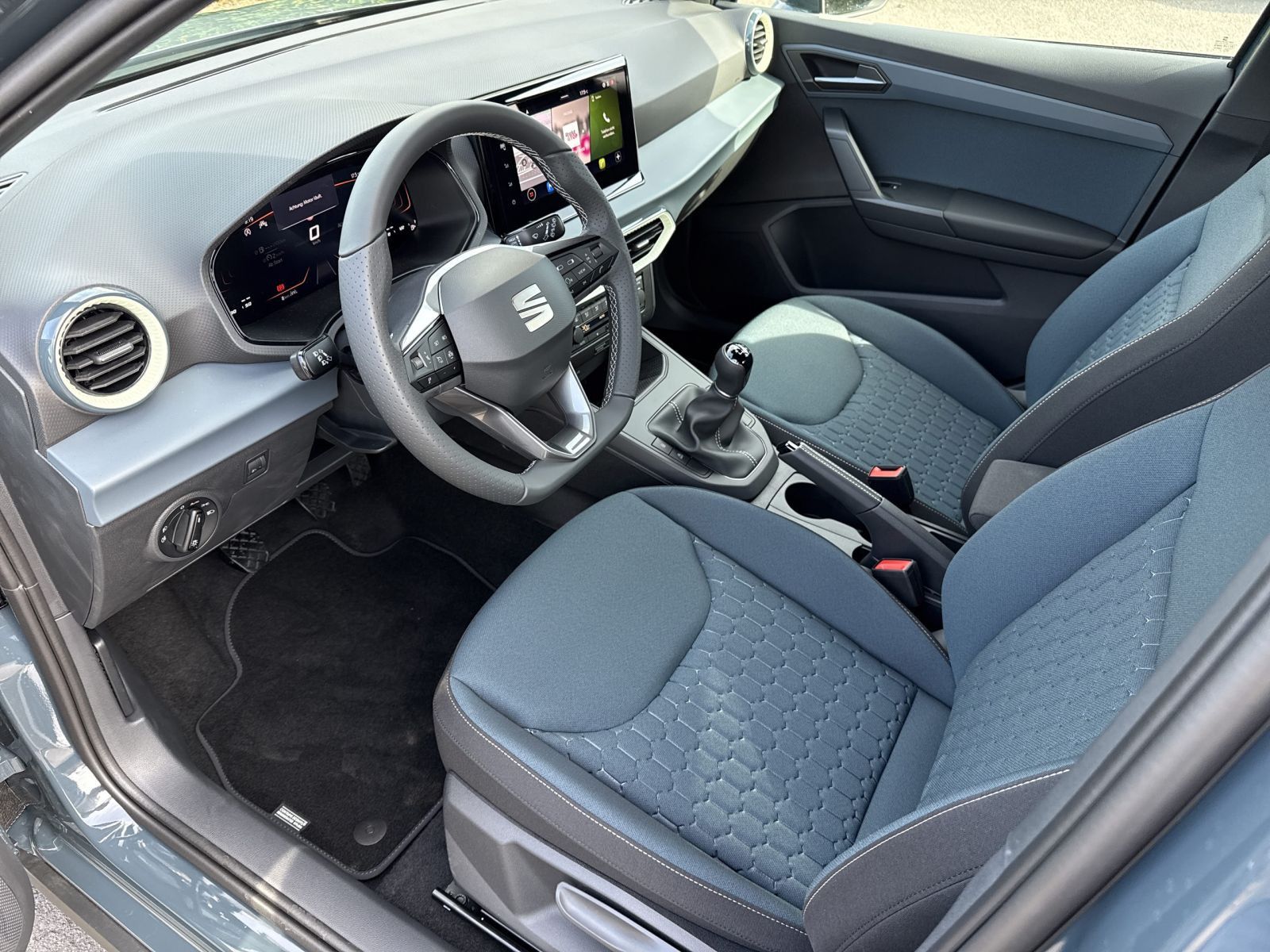 Seat Arona - Bild 3