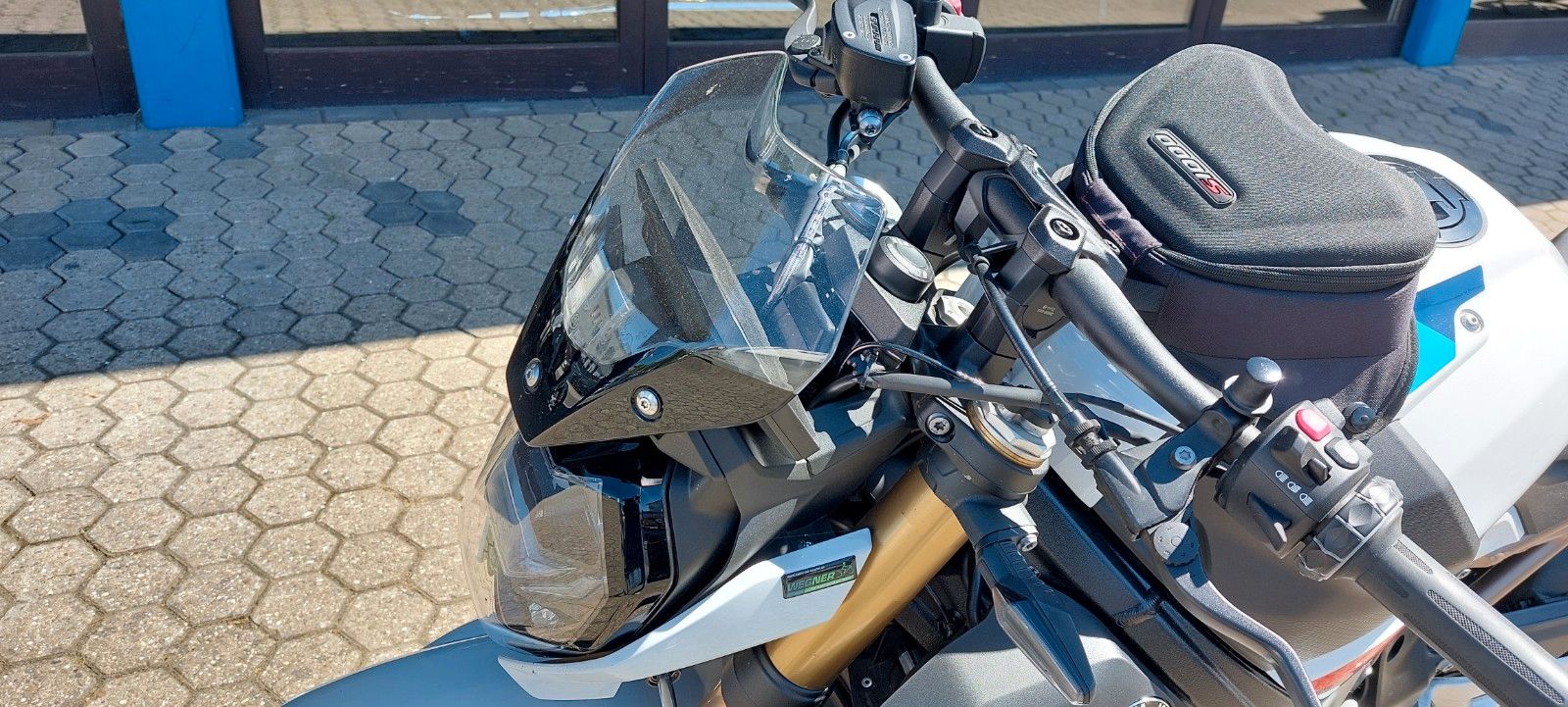 Fahrzeugabbildung BMW S 1000 R  Komfort/ Dynamik/ M-Paket 1. Hand
