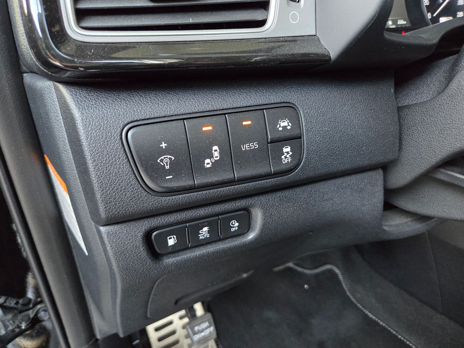 Fahrzeugabbildung Kia Niro Spirit PHEV AHK MEMORY LED NAVI SHZ RFK