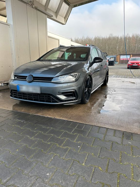 Image of Volkswagen Golf