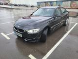 BMW 330i Advantage Advantage - BMW 330 mit Benzin-Antrieb: Limousine, Schaltgetriebe