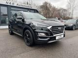 Hyundai Tucson Premium 4WD *ACC*AHK*1.Hand* - Hyundai Gebrauchtwagen in Augsburg