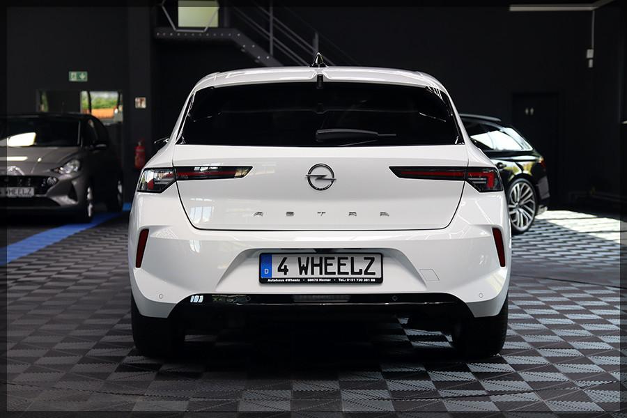 Opel Astra L Elegance NAVI / PDC / CAM