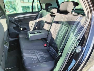 Volkswagen Golf VII 2.0 TDI Lounge DSG-ACC-SHZG-LHZG-PDC-