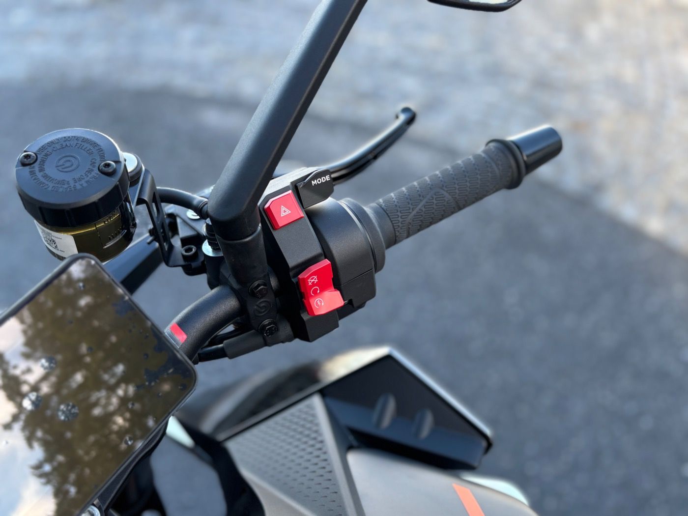 Fahrzeugabbildung KTM 990 Duke R Modell 2026